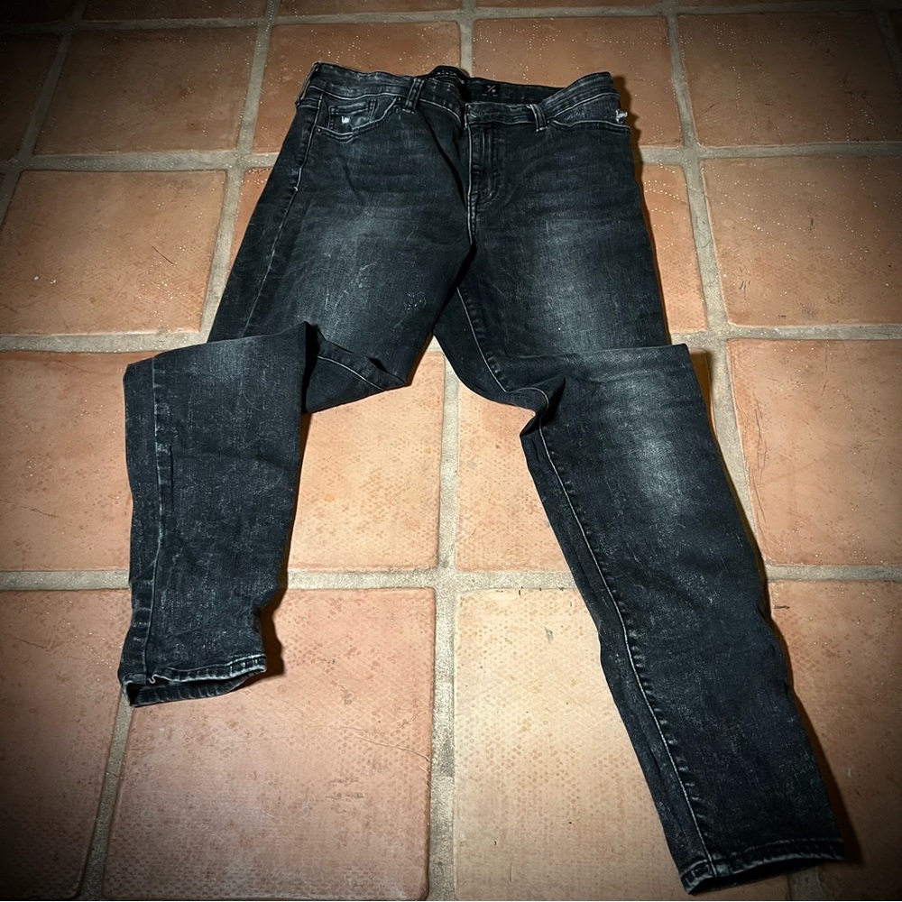 Lucky Brand Black Skinny Jeans with Stretch